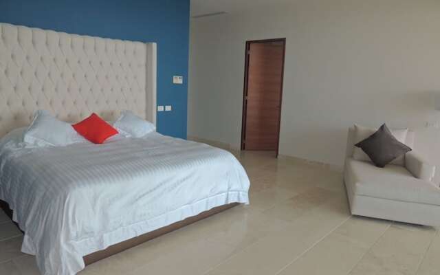 Unlimited Luxury ARENA Condo