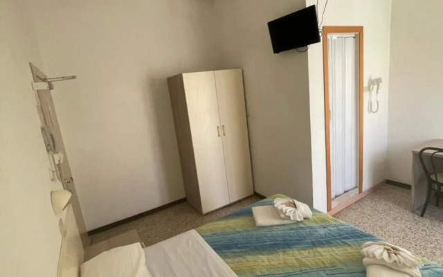 Hotel Moroni