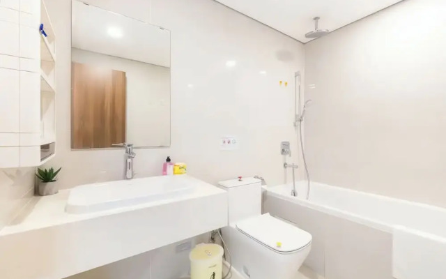 Eco Green Saigon - Free Gym & Pool