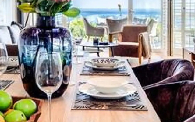 Beachy Apartment w Pool Ocean Views Beach Steps