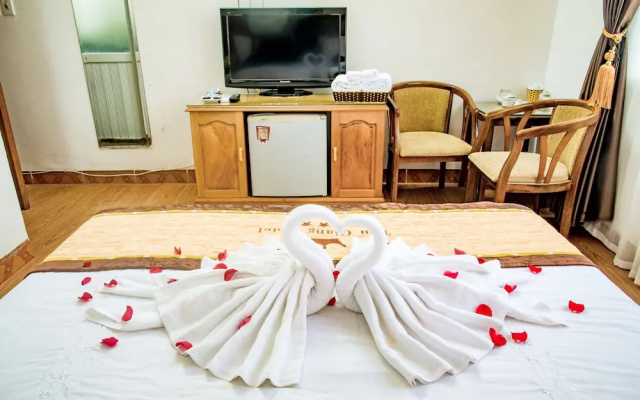 OYO 1143 Thu Giang Hotel