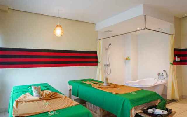 OYO 1992 China Town Hotel Bali