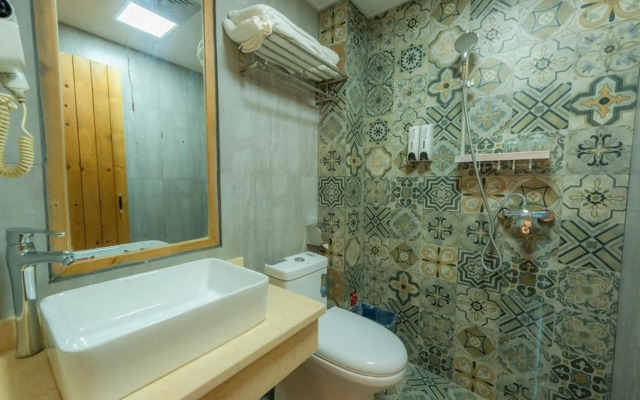 Yangshuo 9 Time Hotel