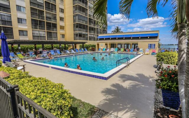 Windward Point 306