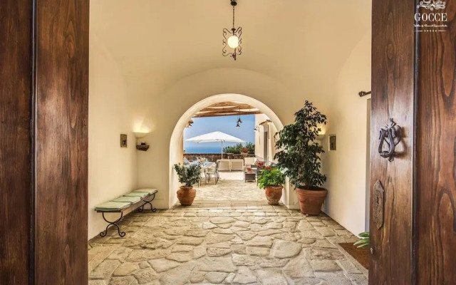 Villa Rococo - Luxury Period Villa With Pool and sea Views