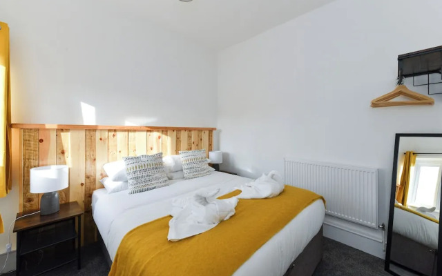 Newark Central Cottage