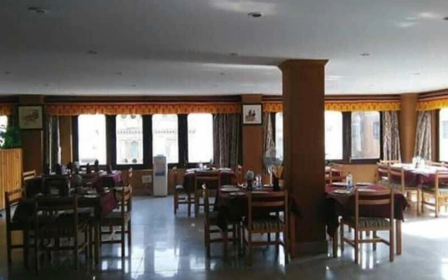 Hotel Shantideva