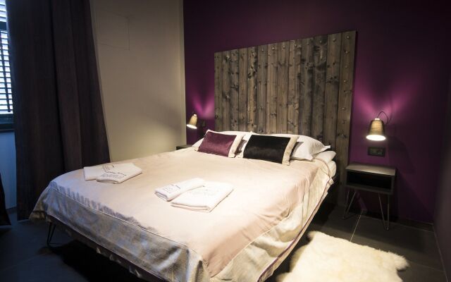 Apartments & Rooms Lejletul