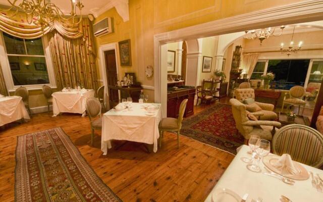 Hacklewood Hill Country House