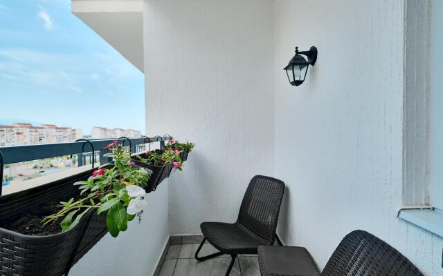 Apartment Morent on 34 Acacia Street building 3