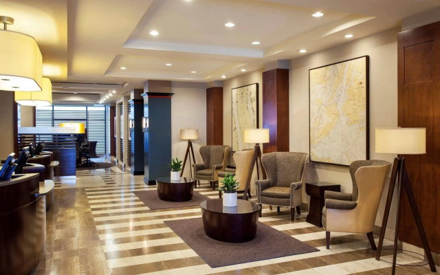 Sheraton Lincoln Harbor Hotel