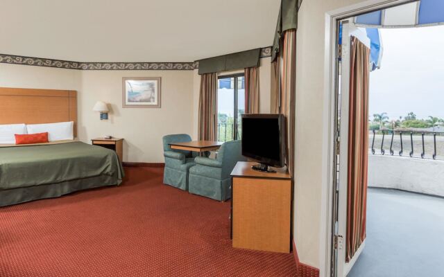 Travelodge By Wyndham San Clemente Beach