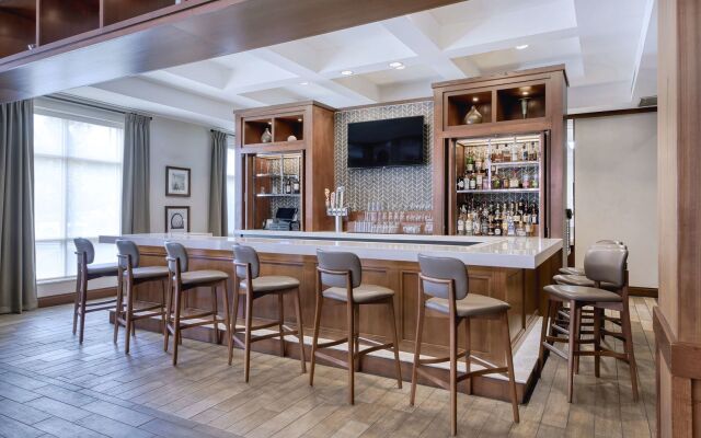 DoubleTree by Hilton Raleigh - Cary