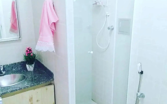 Apto Praia da Enseada 4 pessoas