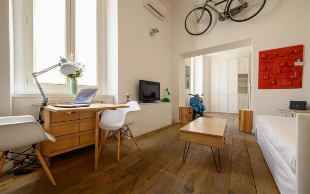 Vespa Apartment - Via Miroballo 19