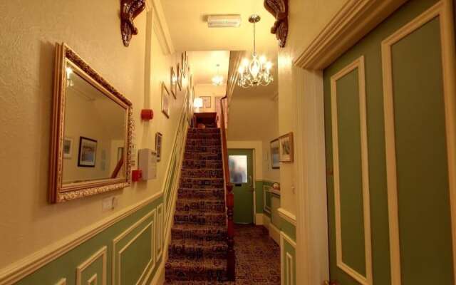 Athol Guest House