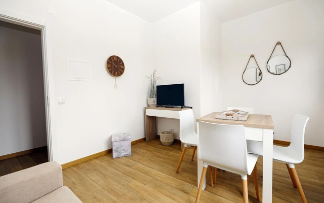 A48 - Windmill 1 Bed Apartment in Odiaxere