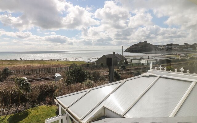 The Beach House Criccieth