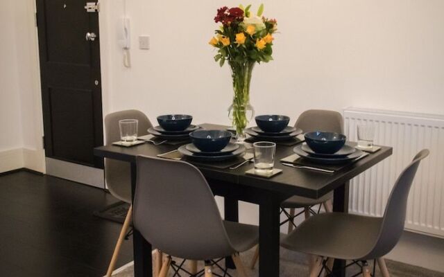 Ideal Lodgings at Thorncliffe