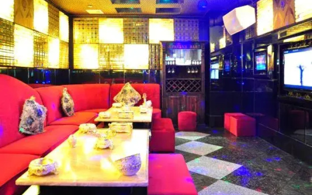 Huizhou Golden Coast International Hotel (Huiyang Jinhui Avenue)