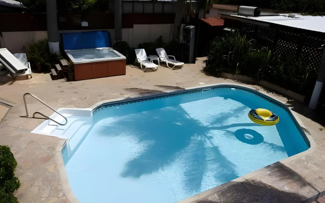 Aruba Studios & Villa Tibushi