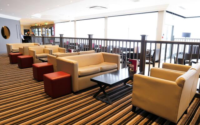 Crowne Plaza Manchester Airport by IHG