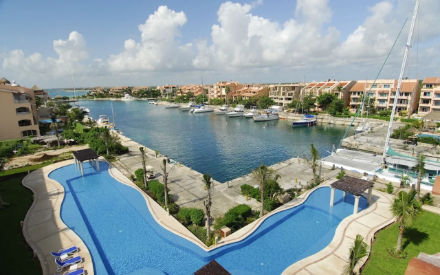 Porto Bello Gran Marina by GuruHotel