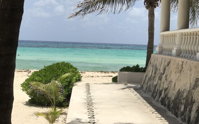 Casa Blanca Playa
