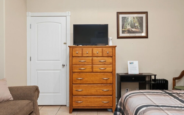 Charming Studios Mission TX