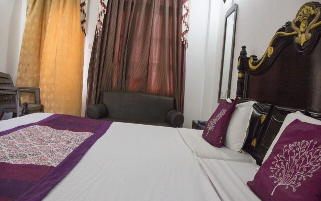 Hotel Sea Palace By OYO Rooms