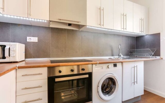 Peaceful 1bed Apartment, Completely Refurbished