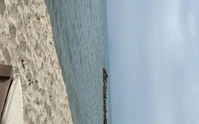 Qerret Beach Apartment