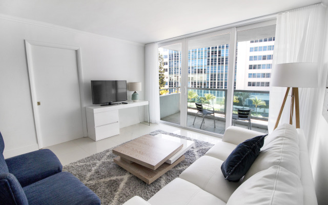 Seacoast Suites on Miami Beach