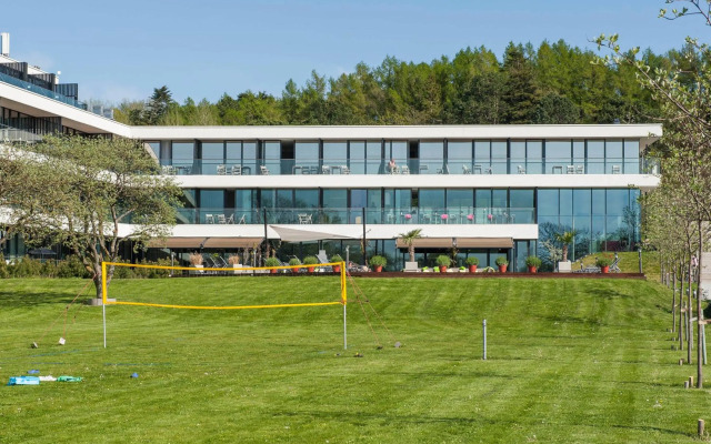 NOVI Resort