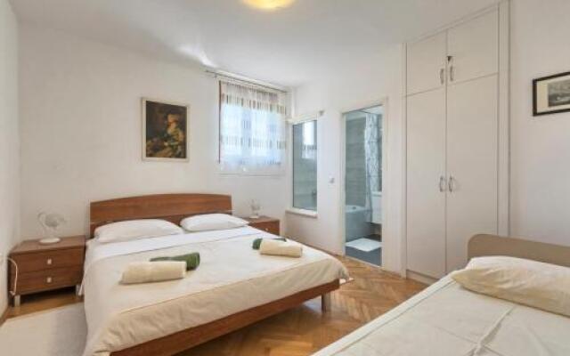Holiday home Stinjan Prilaz Plazina