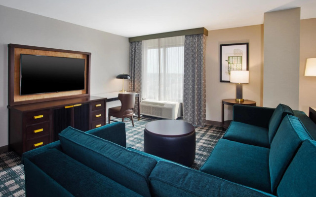 DoubleTree by Hilton Lansing