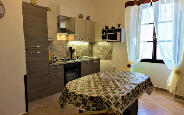 Noemi City Apartments