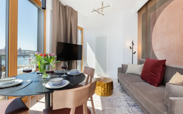Lux Nadmotlawie Apartments by Renters