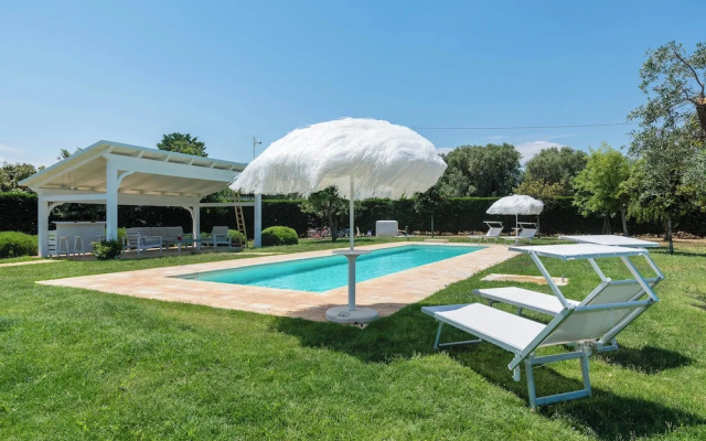 Trullo Letizia con piscina