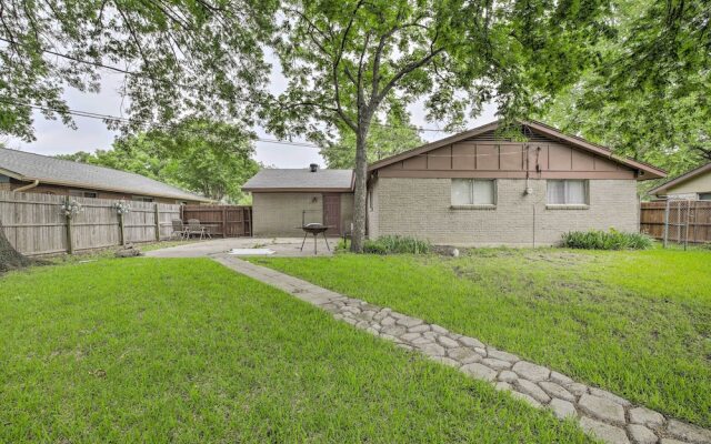 1 Mi to University of Texas: Home in Richardson!