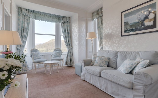 Barnes Fell Apartments