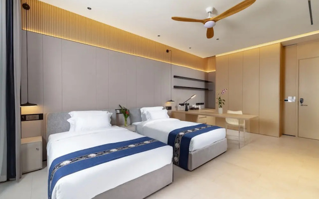 The Aquila Villa