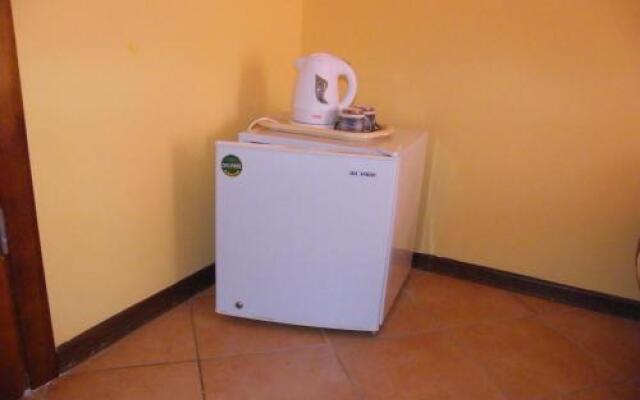 Pokoje Gościnne "Pod Klonem"