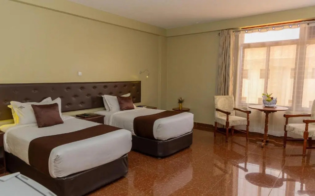 Maxland Hotel
