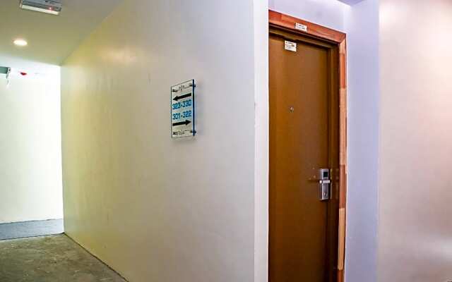 Oyo 90105 Towermas Hotel