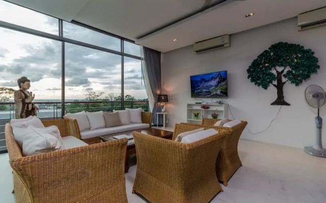 Villa Paradesa by Lofty