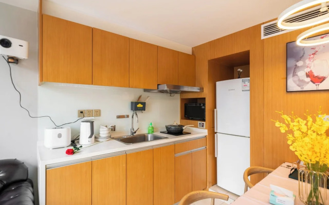 Shanghai Hills & Wanye Prime Stay