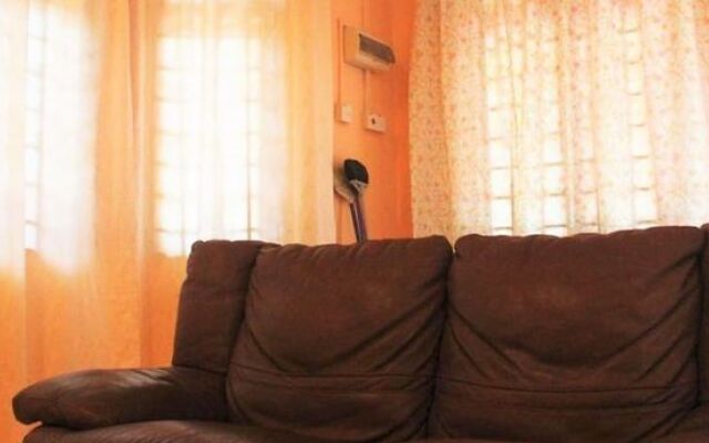 OYO HOME 90307 Kb Guest House, Jln Pcb