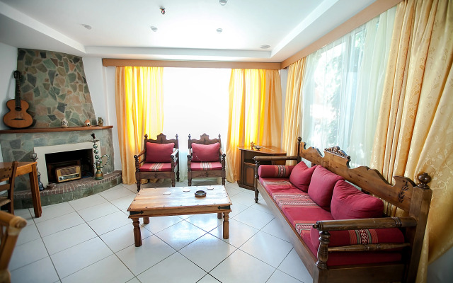 Julia Apartments