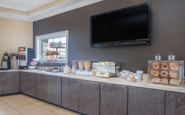 Travelodge by Wyndham Lakeland